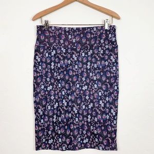 LULAROE Classy Cassie Berry Blooms Pencil Skirt M